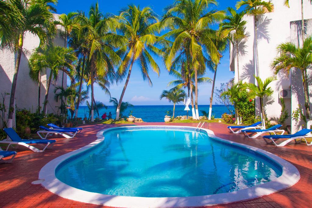 Chrisanns Paradise Suite By The Ocean - Apt#9 オーチョ・リオス エクステリア 写真